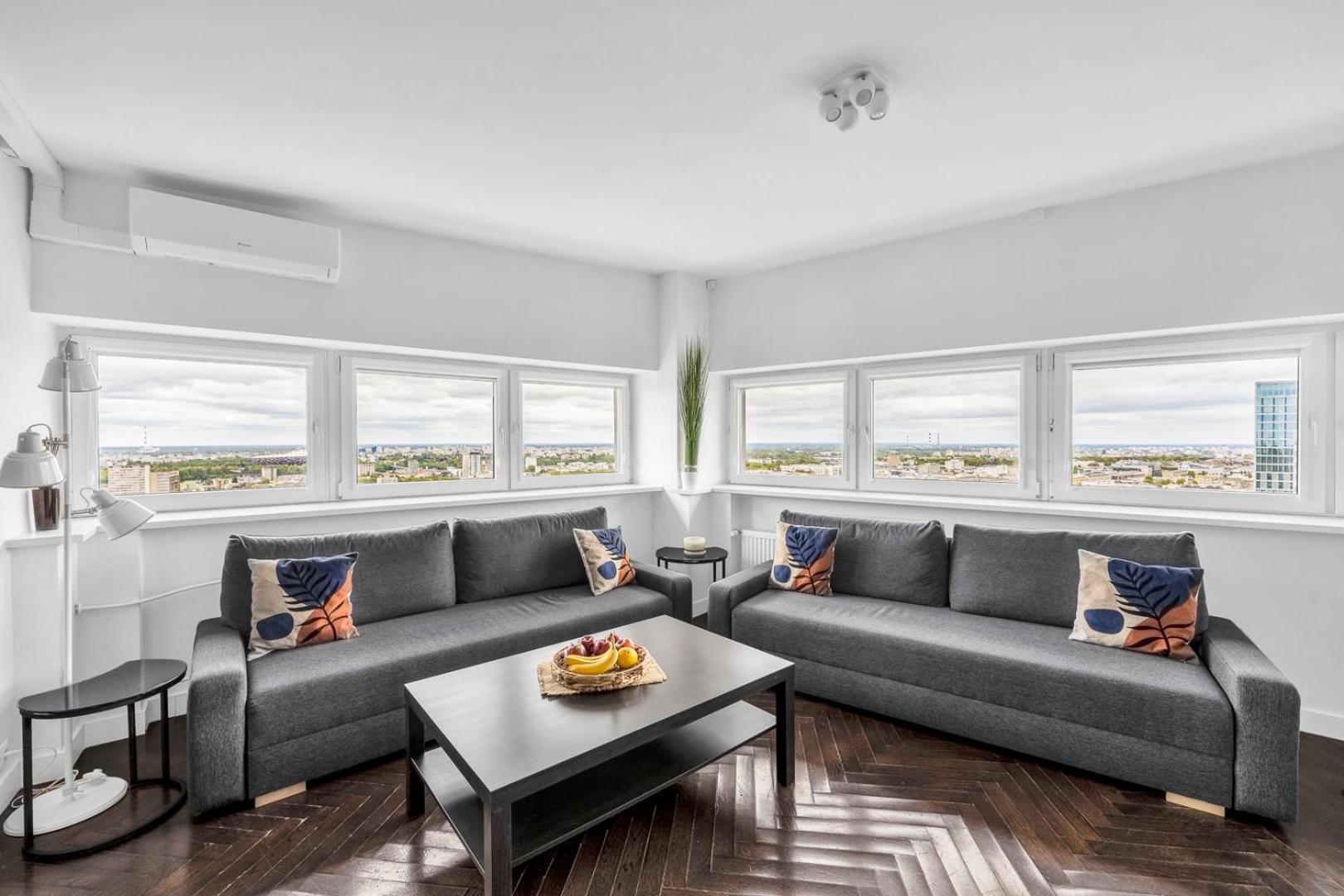 Апартаменти With View Of 23rd Floor Варшава